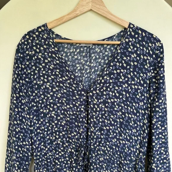 Rails Jade Maxi Dress in Navy Ditsy Floral, size L - Picture 5 of 8
